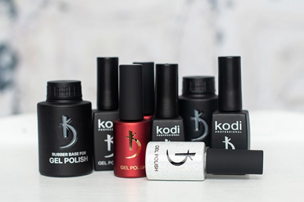 Γιατί η KODI Professional είναι η πιο προτεινόμενη μάρκα για γέλη νυχιών στο σπίτι και στα σαλόνια