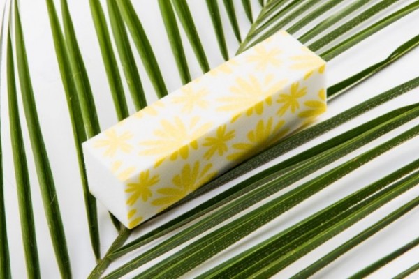 Πώς να επιλέξουμε την κατάλληλη λίμα για μανικιούρ?